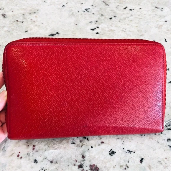 Chanel Timeless XL zipped long wallet in red caviar - Picture 2 of 15